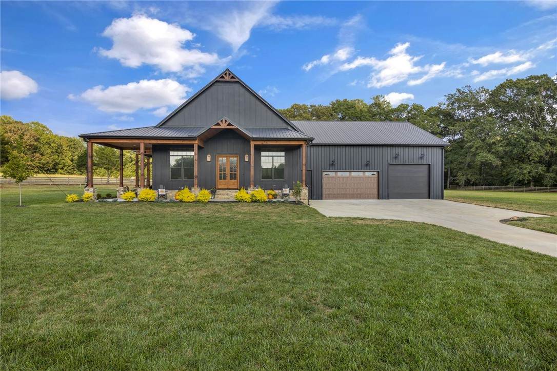 515 Mountain View Road - Photo 1