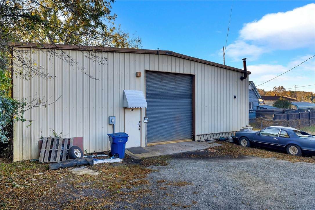 609 Fair Street - Photo 1