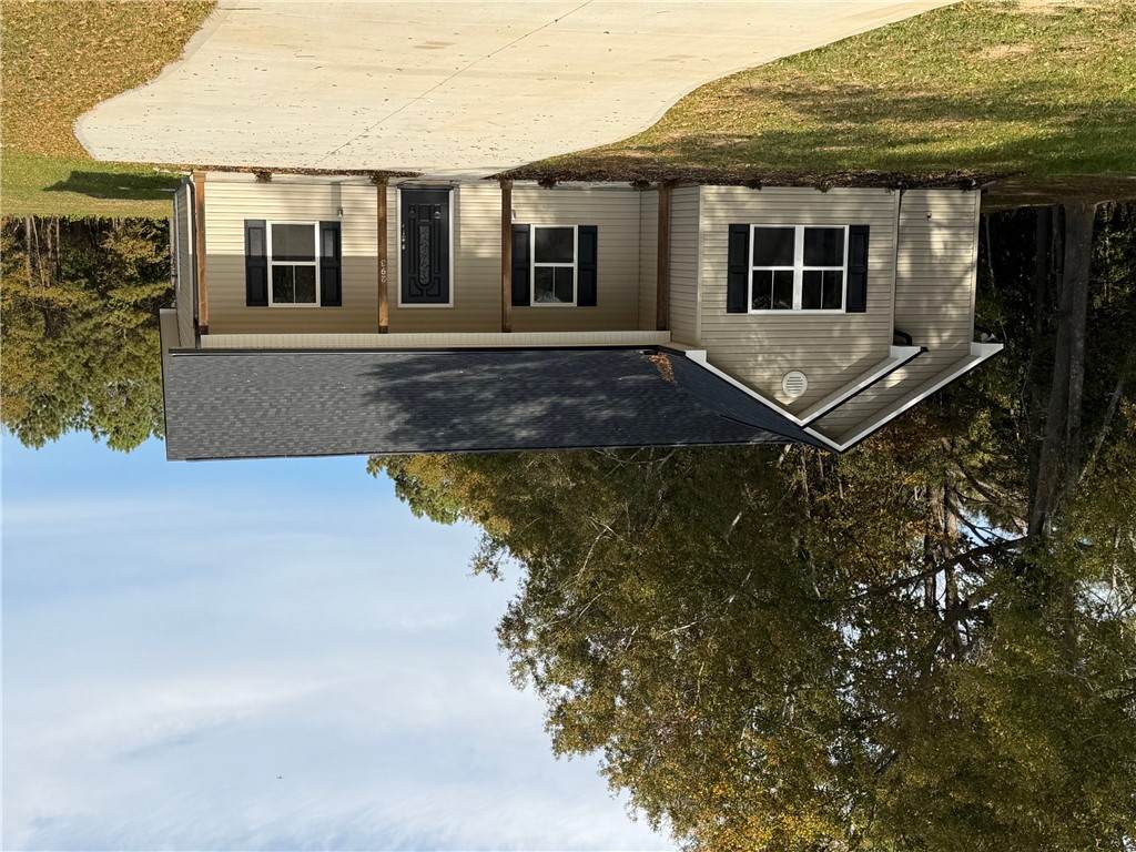 293 Harry Drive - Photo 1