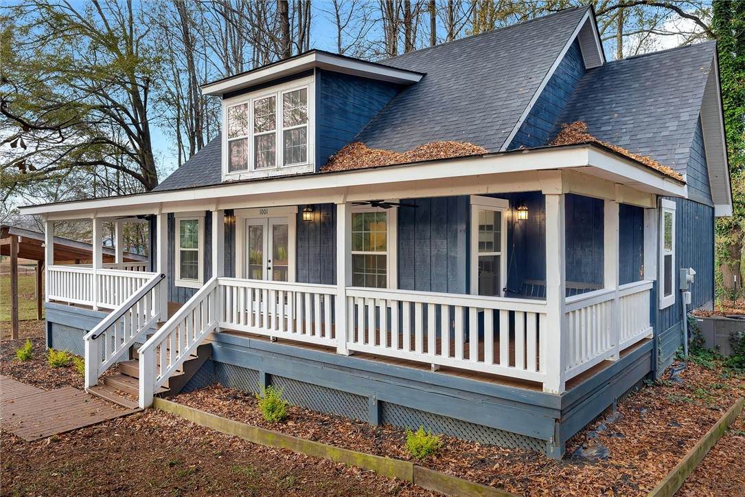 1001 Cox Avenue - Photo 1