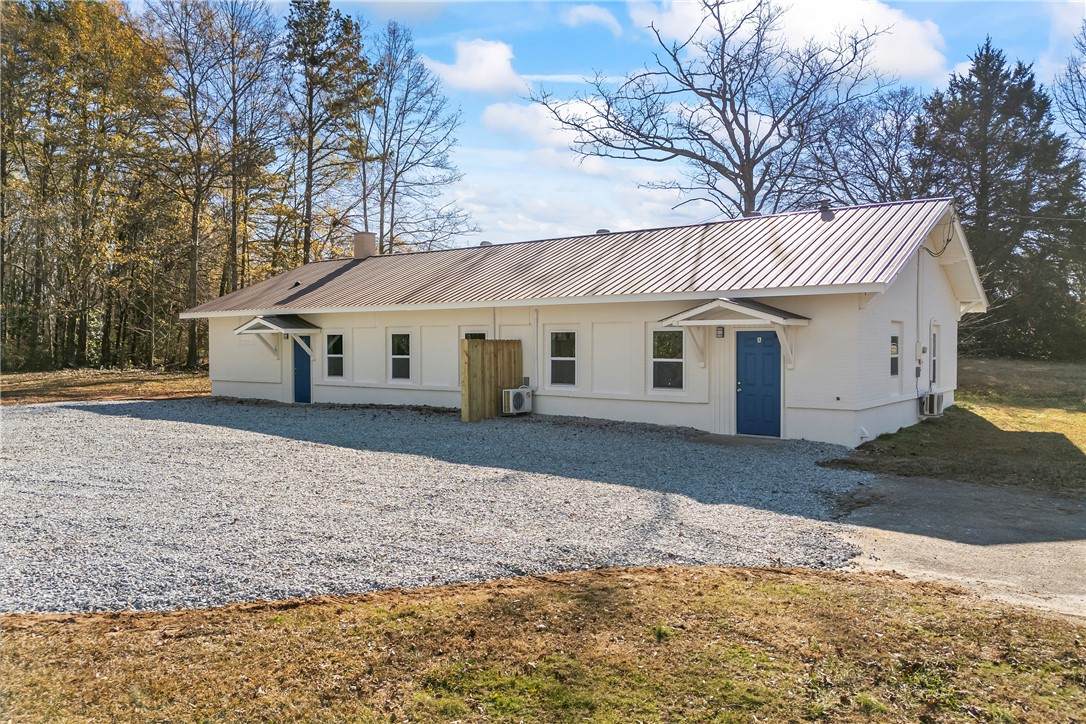 114 Anderson Avenue - Photo 1