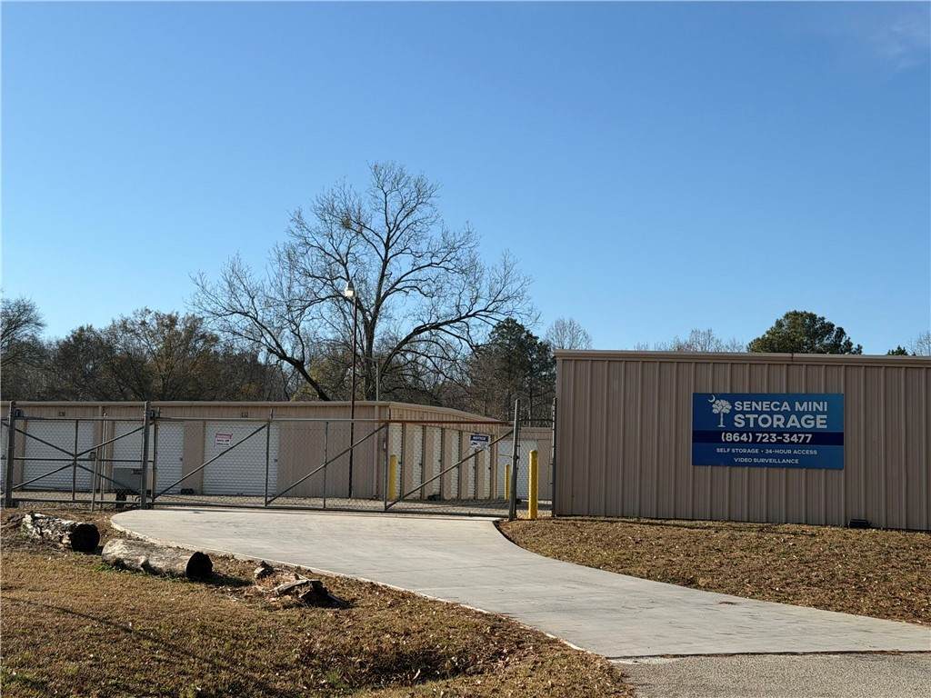 195 Meade Street - Photo 1