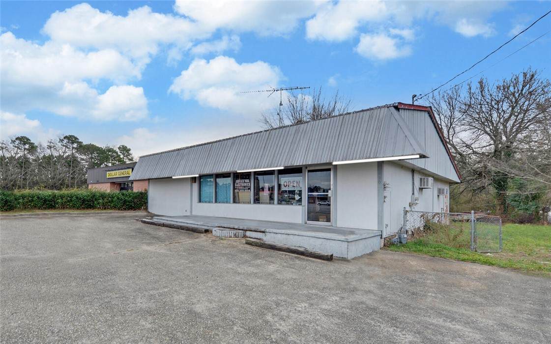 790 Collins Road - Photo 1