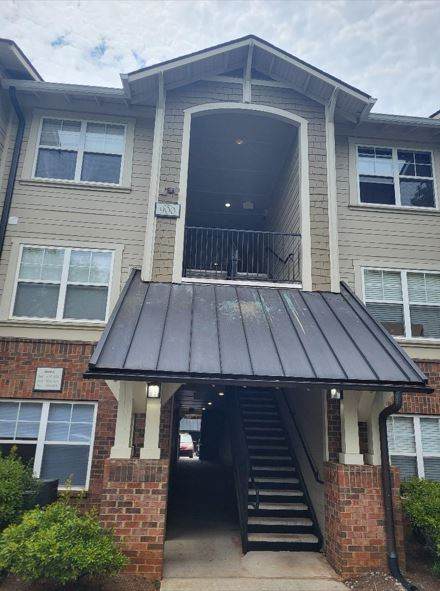 833 Old Greenville Highway - Photo 1