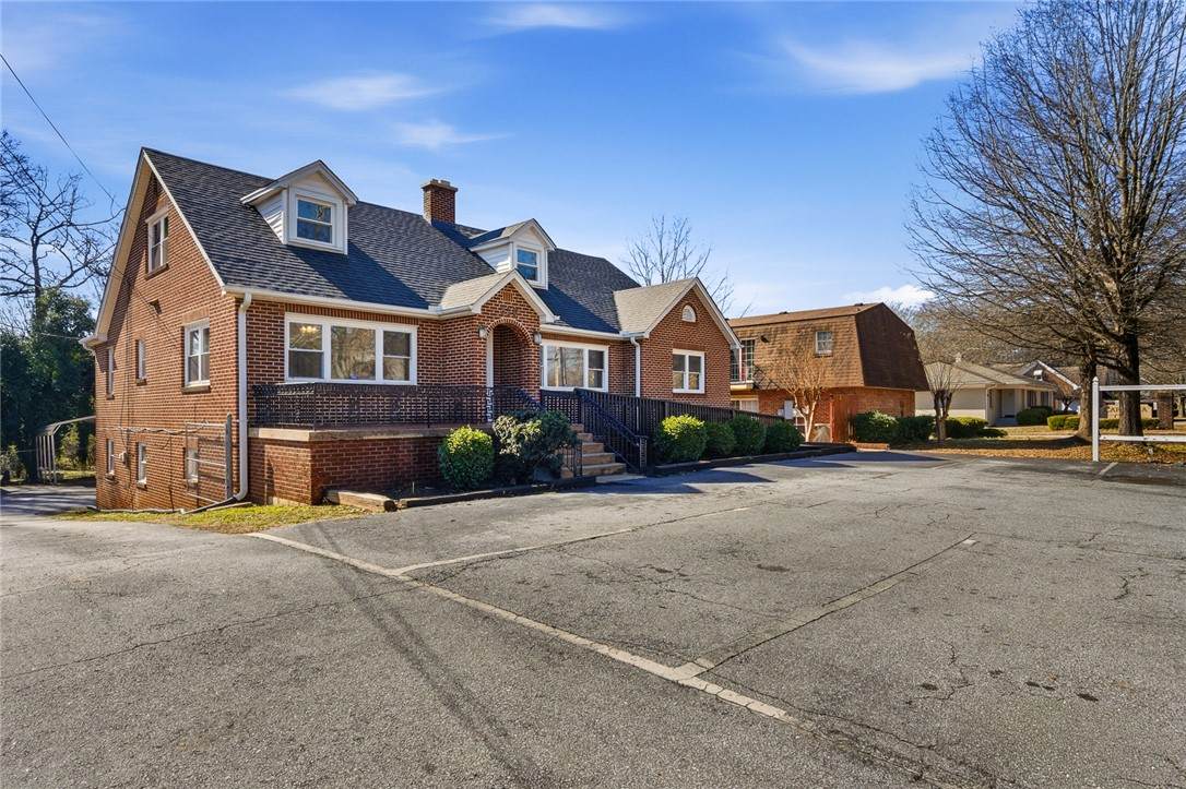 510 Calhoun Street - Photo 1