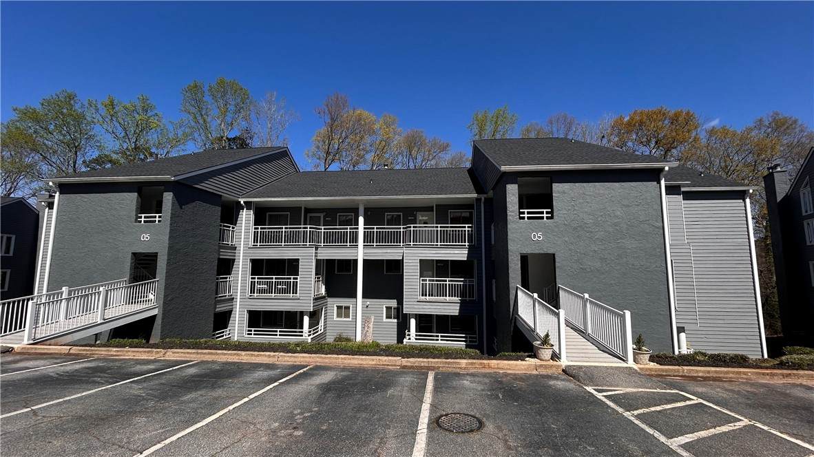 507 Northlake Drive - Photo 1