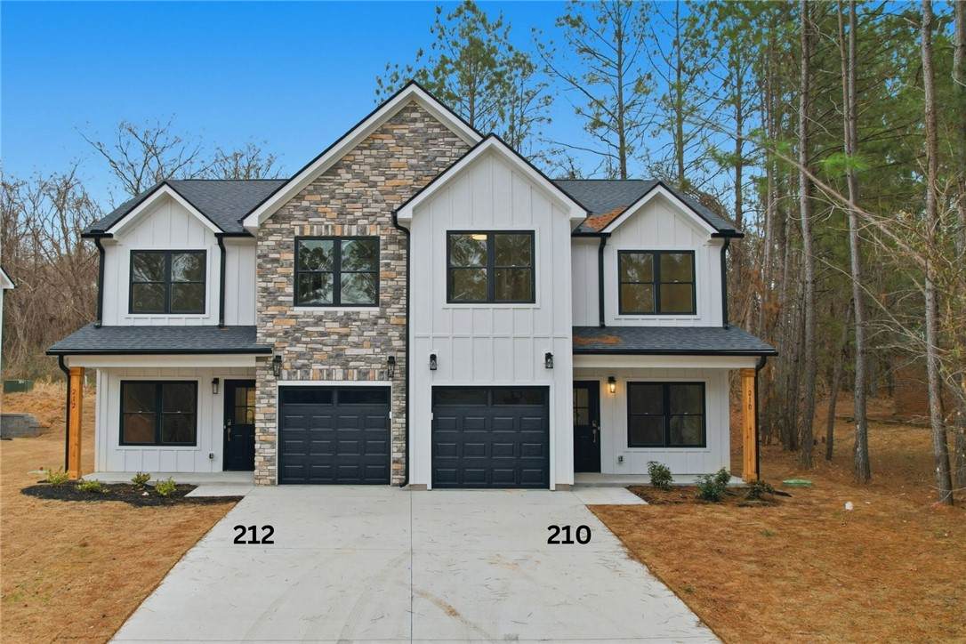 212 Giles Street - Photo 1