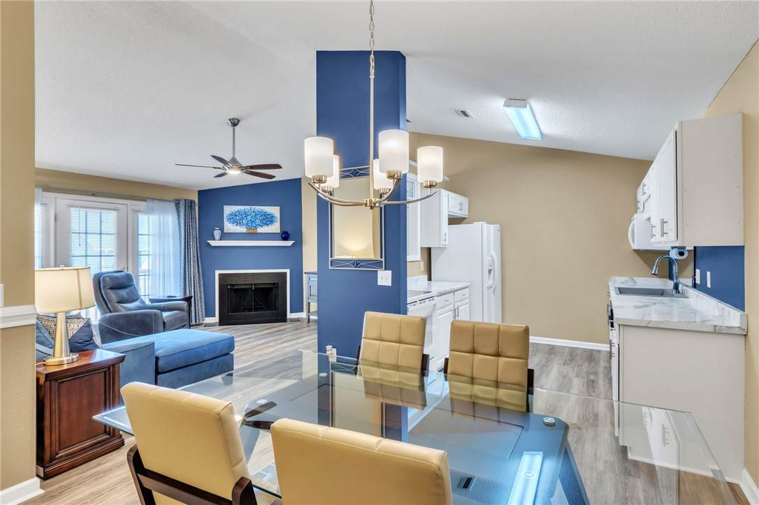 706 Pelham Square Way - Photo 1