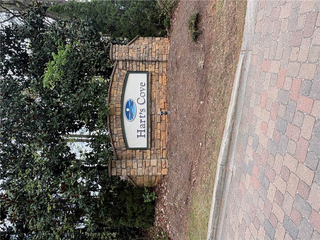 1612 Harts Ridge Drive - Photo 1