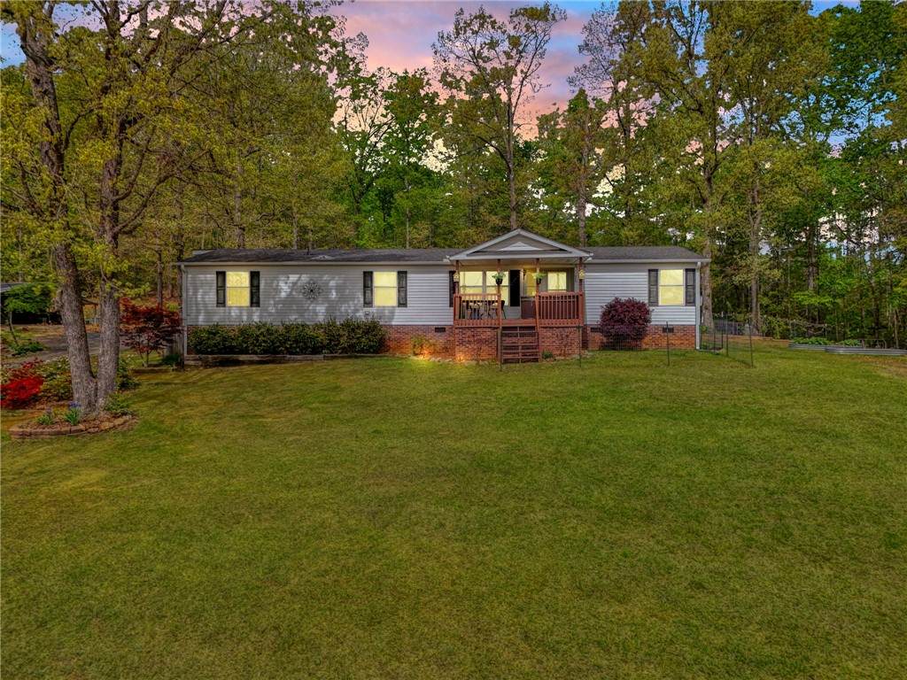 524 Dacusville Road - Photo 1