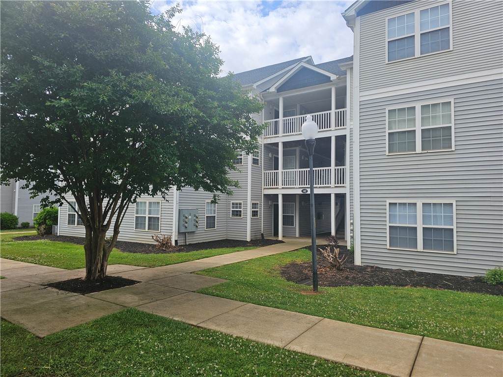 142 University Village Drive - Photo 1