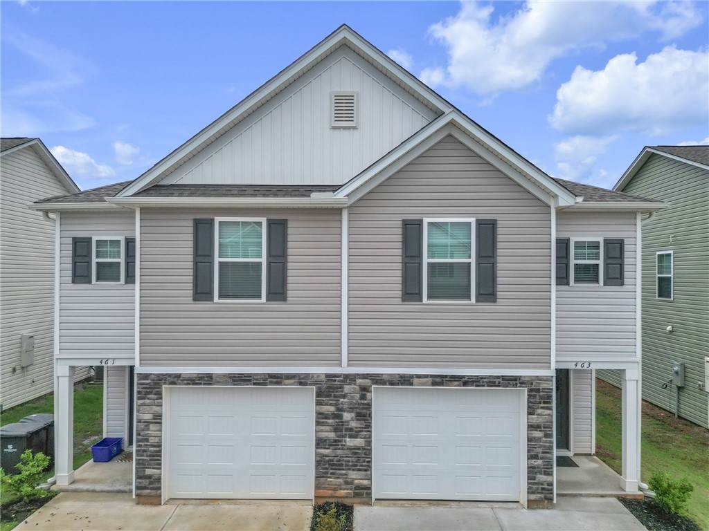 463 Seaborn Circle - Photo 1