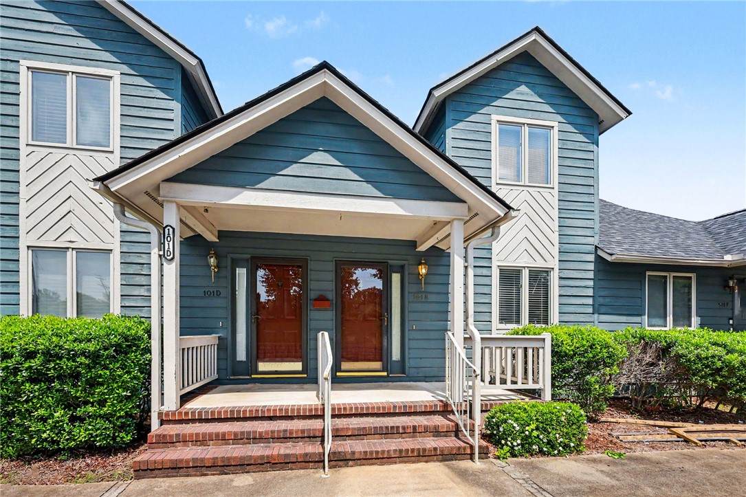 101 Fairway Oaks Lane - Photo 1