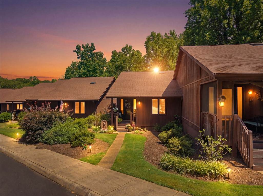 15 Creekside Way - Photo 1