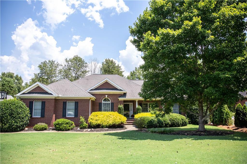 118 Knollwood Drive - Photo 1