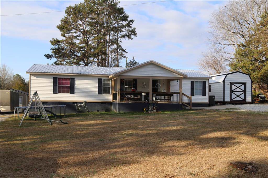 135 Magnolia Drive - Photo 1