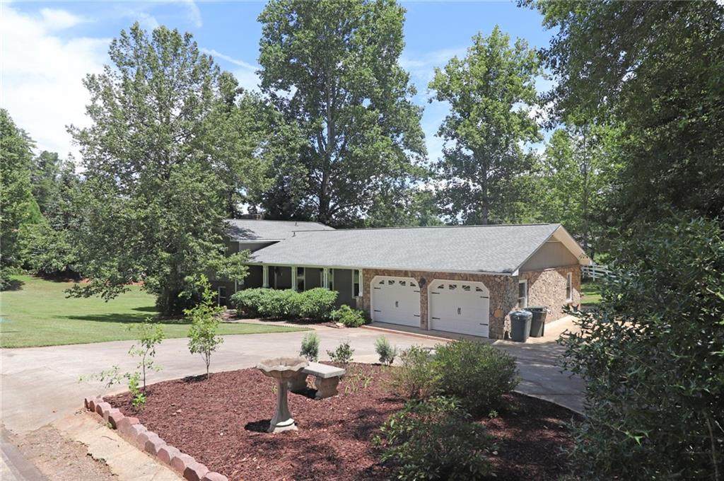 322 Hillandale Road - Photo 1