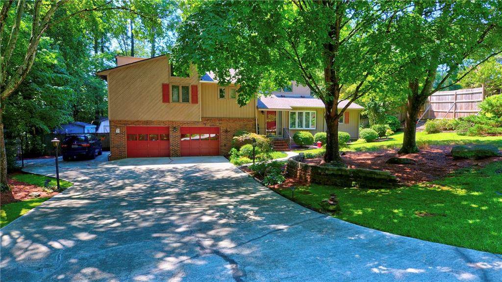 204 Hillandale Road - Photo 1