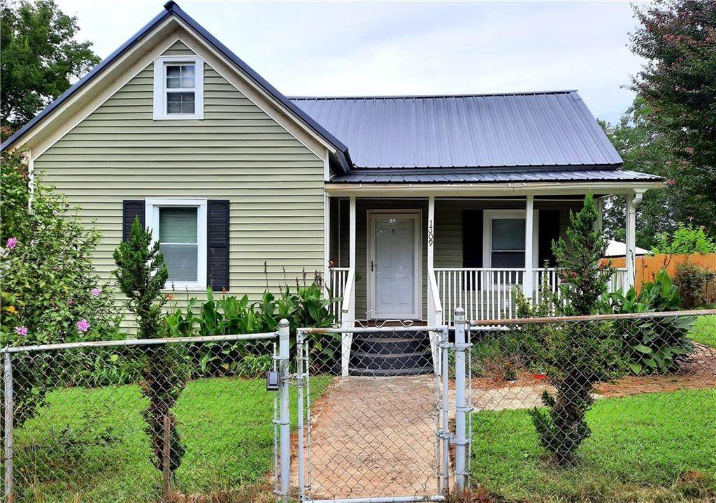 1309 Gilmer Street - Photo 1