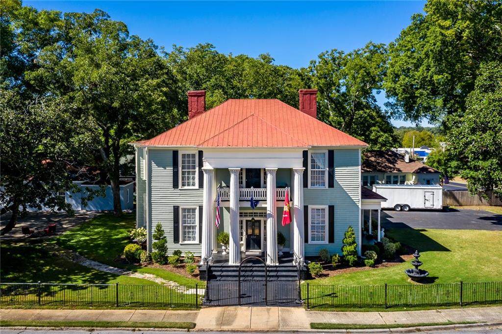 604 Mcduffie Street - Photo 1