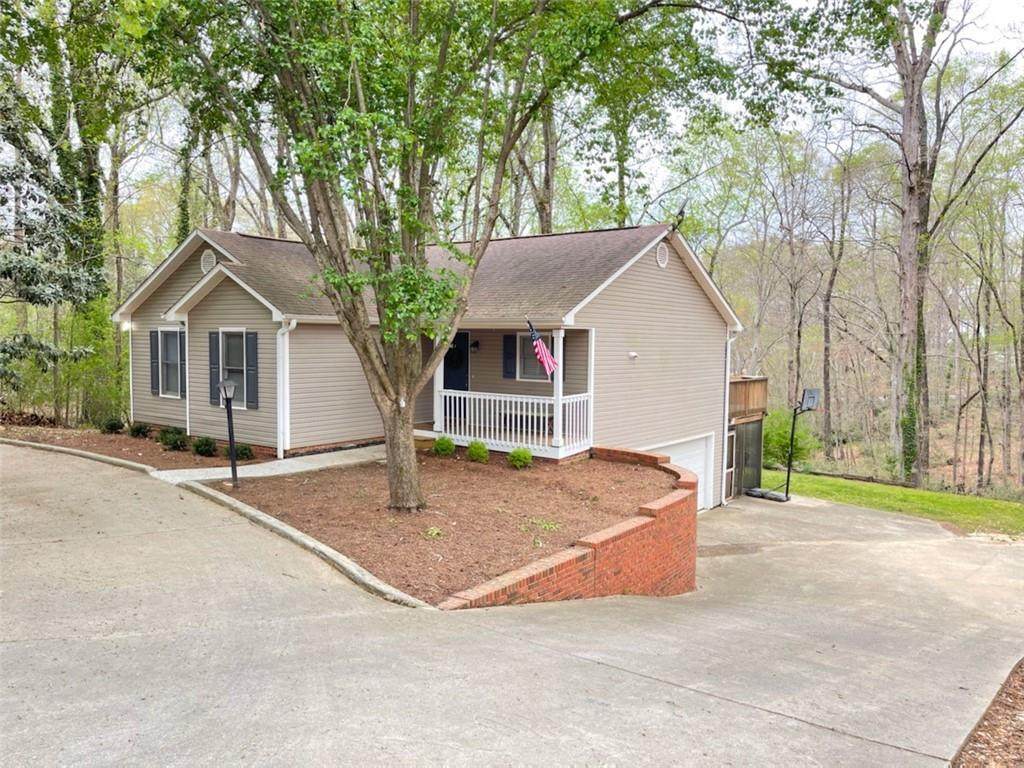 120 Fern Circle - Photo 1