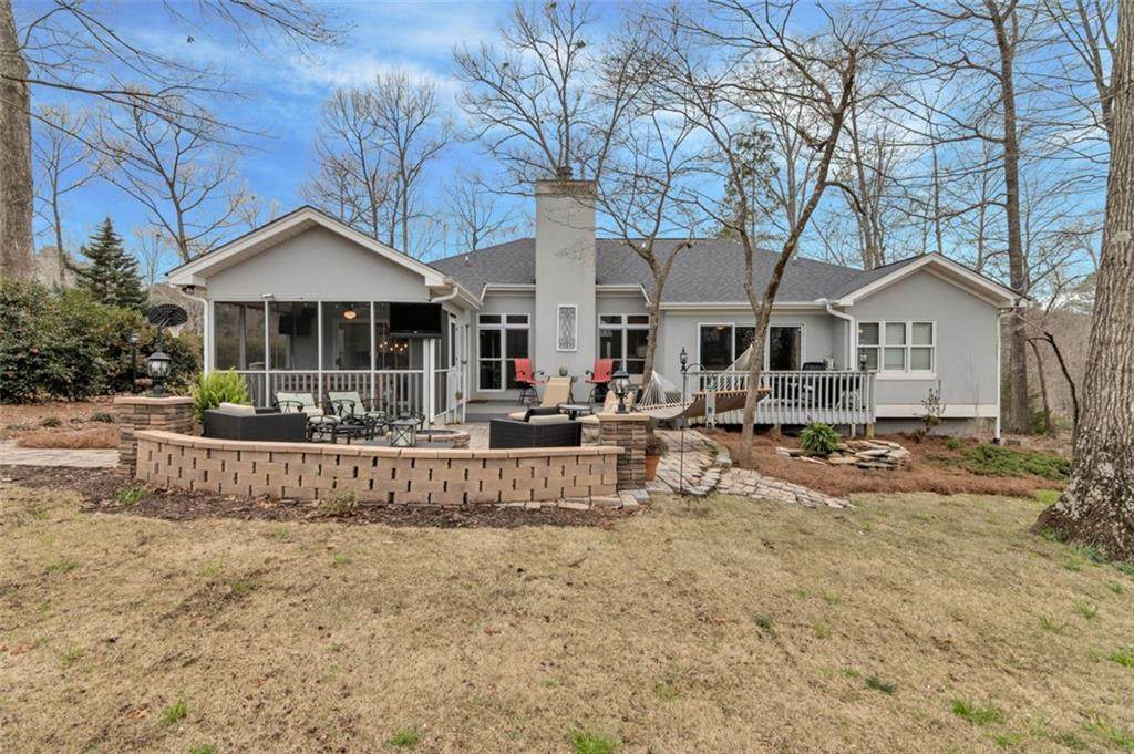 104 Oak Crest Circle - Photo 1