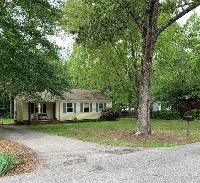 843 Crouch Drive - Photo 1