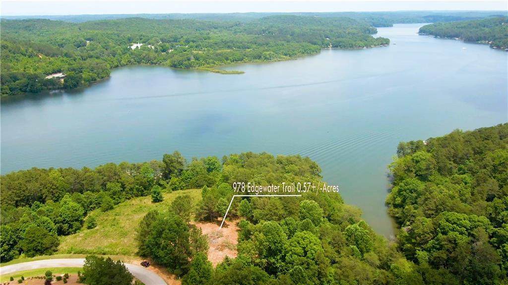 978 Edgewater Trail - Photo 1