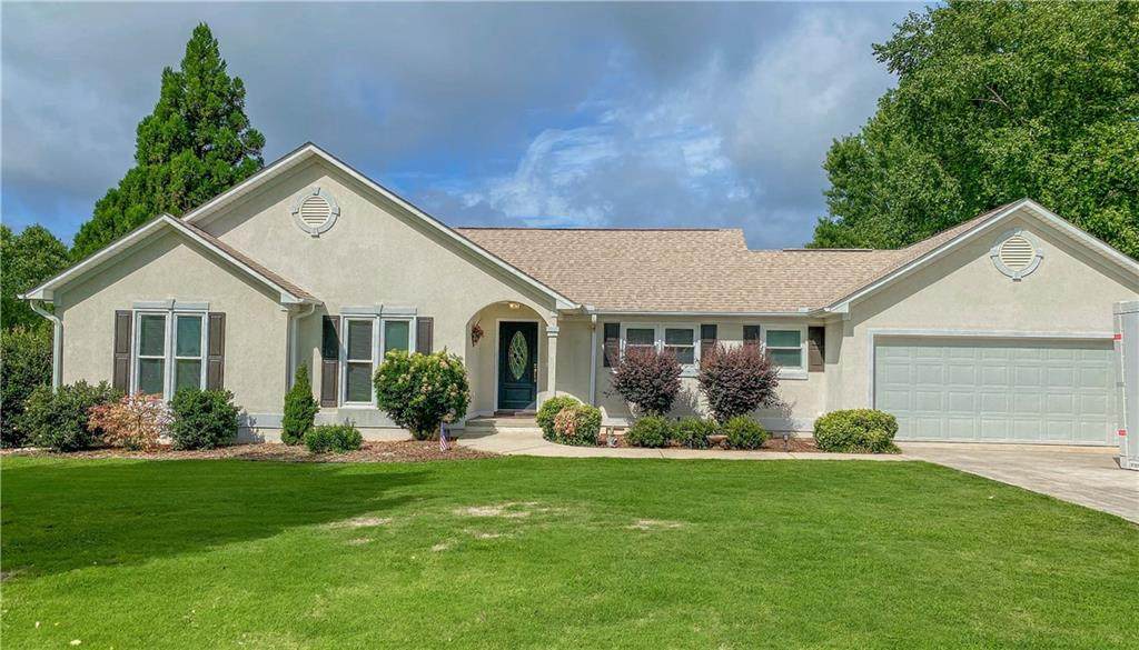1320 Falcons Drive - Photo 1