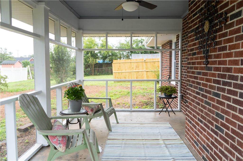 306 South 4th Street - Photo 1