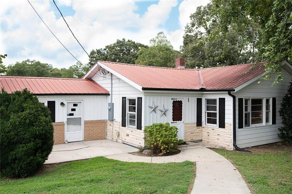 10717 Long Creek Highway - Photo 1