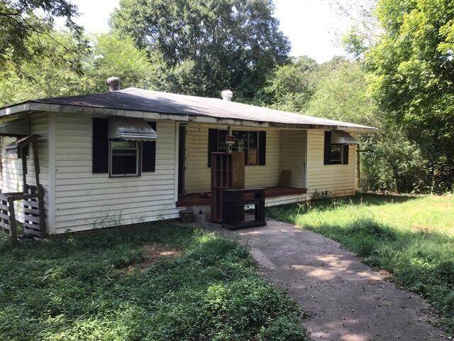 8 Rehobeth Circle - Photo 1
