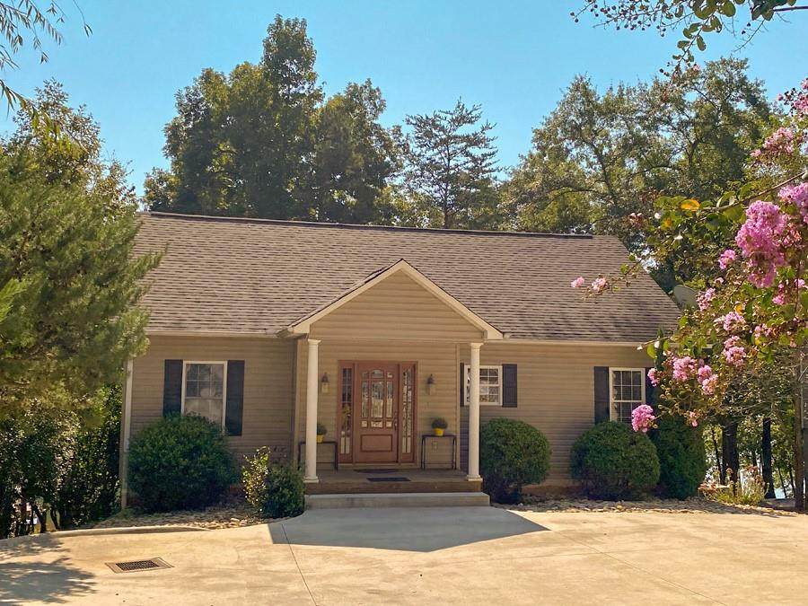 403 Cherrwood Drive - Photo 1