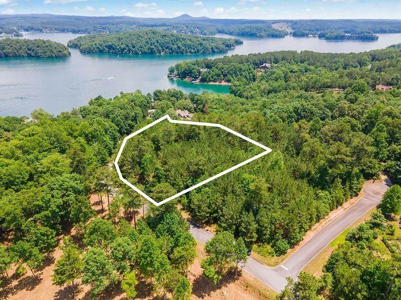 912 Woodlake Way - Photo 1