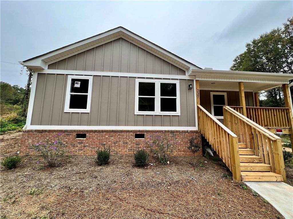 237 Rouda Street - Photo 1