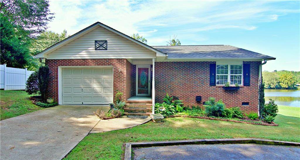 415 Serena Circle - Photo 1