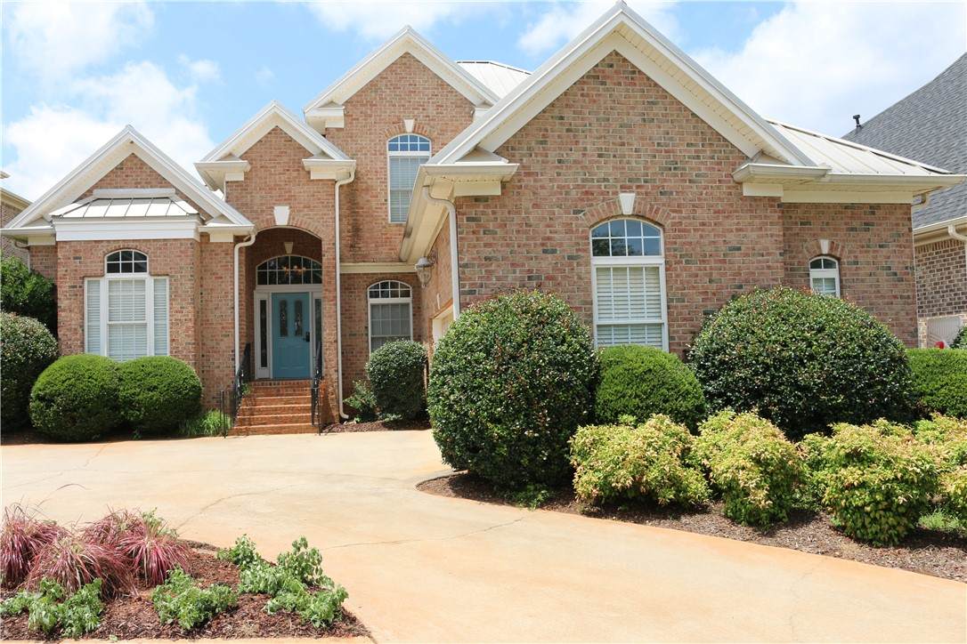 19 Ruby Lake Lane - Photo 1