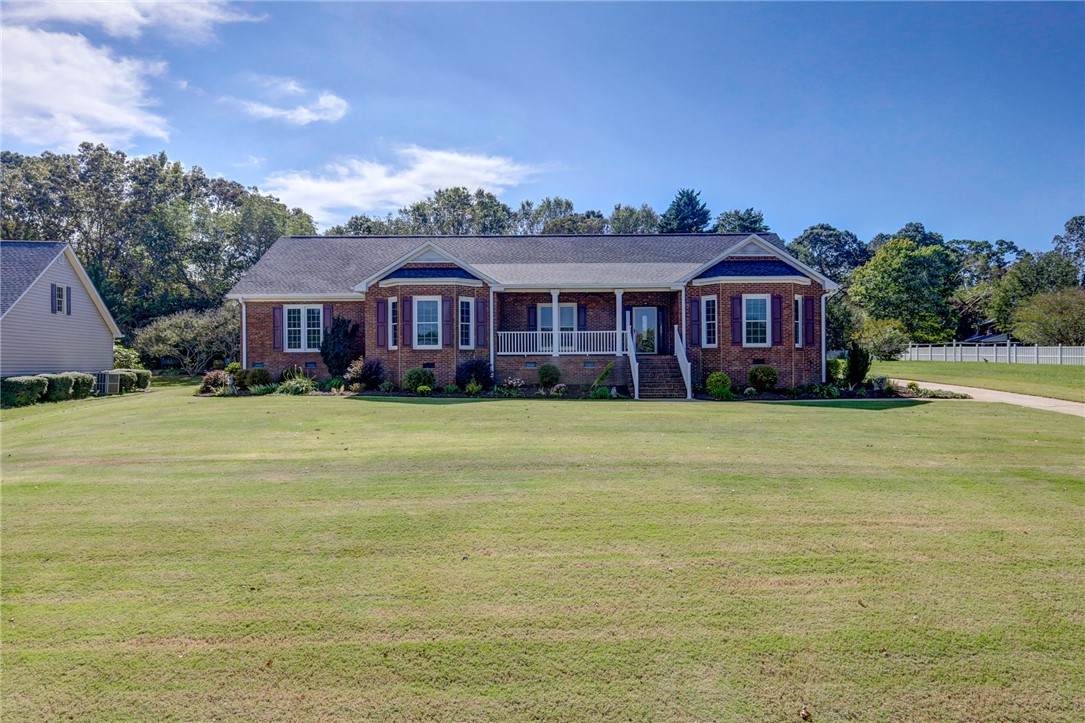 1008 Audley Court - Photo 1