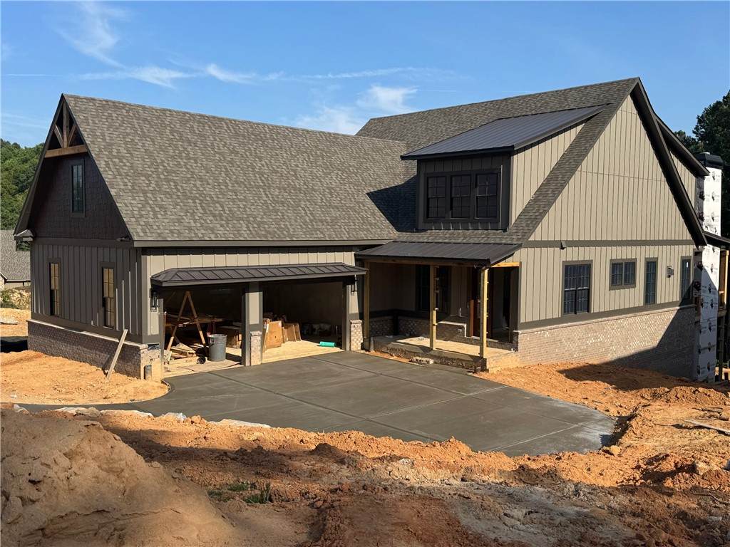 711 Hemlock Court - Photo 1