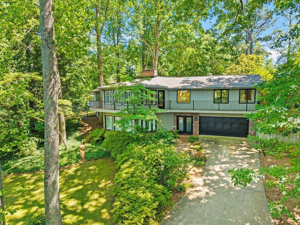 511 Shorecrest Drive - Photo 1