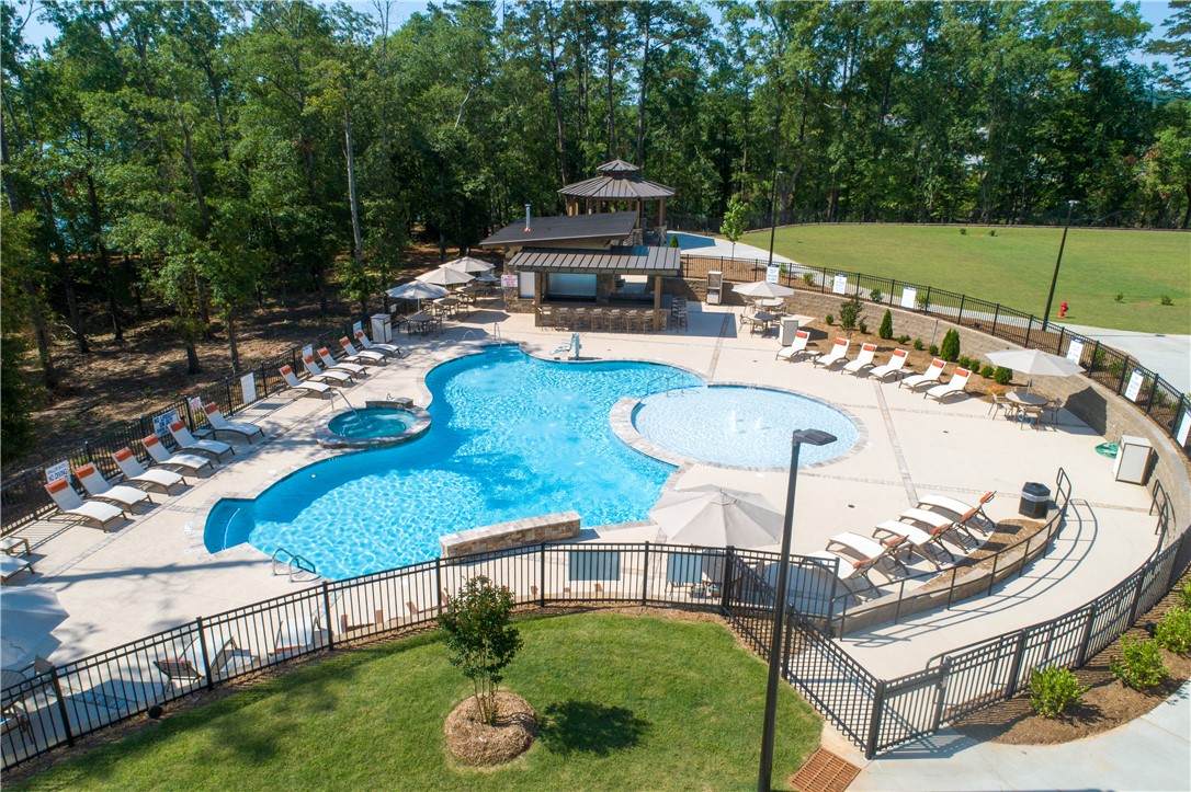 13500 Clemson Boulevard - Photo 1