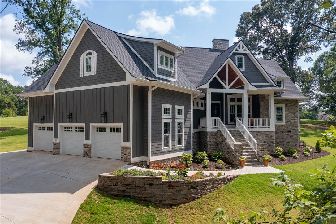1819 Cross Creek Drive - Photo 1