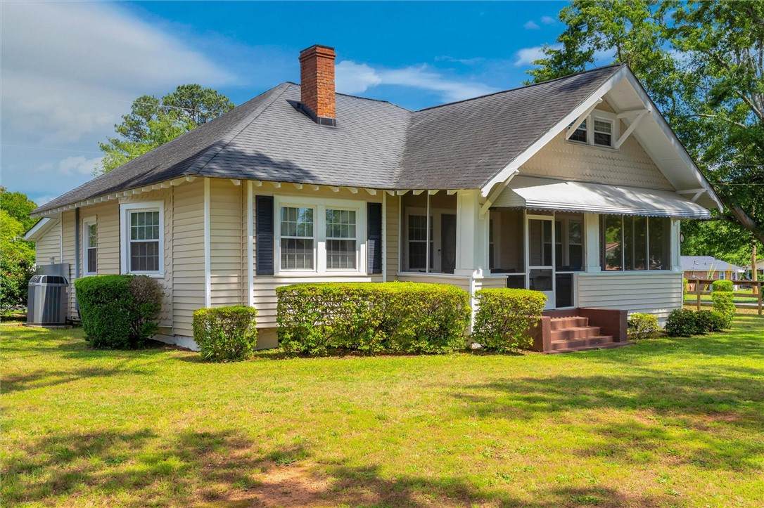 2100 Marchbanks Avenue - Photo 1