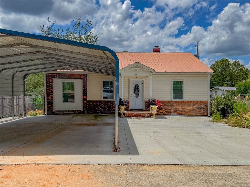 504 Bolick Street - Photo 1