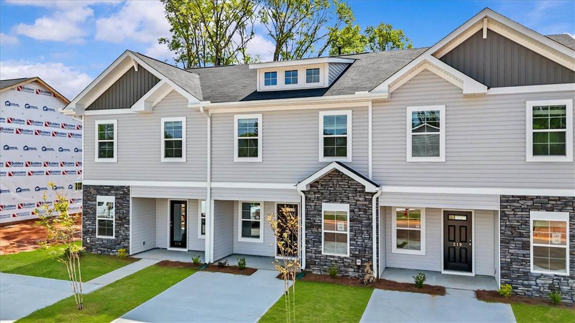 100 Lowland Drive - Photo 1