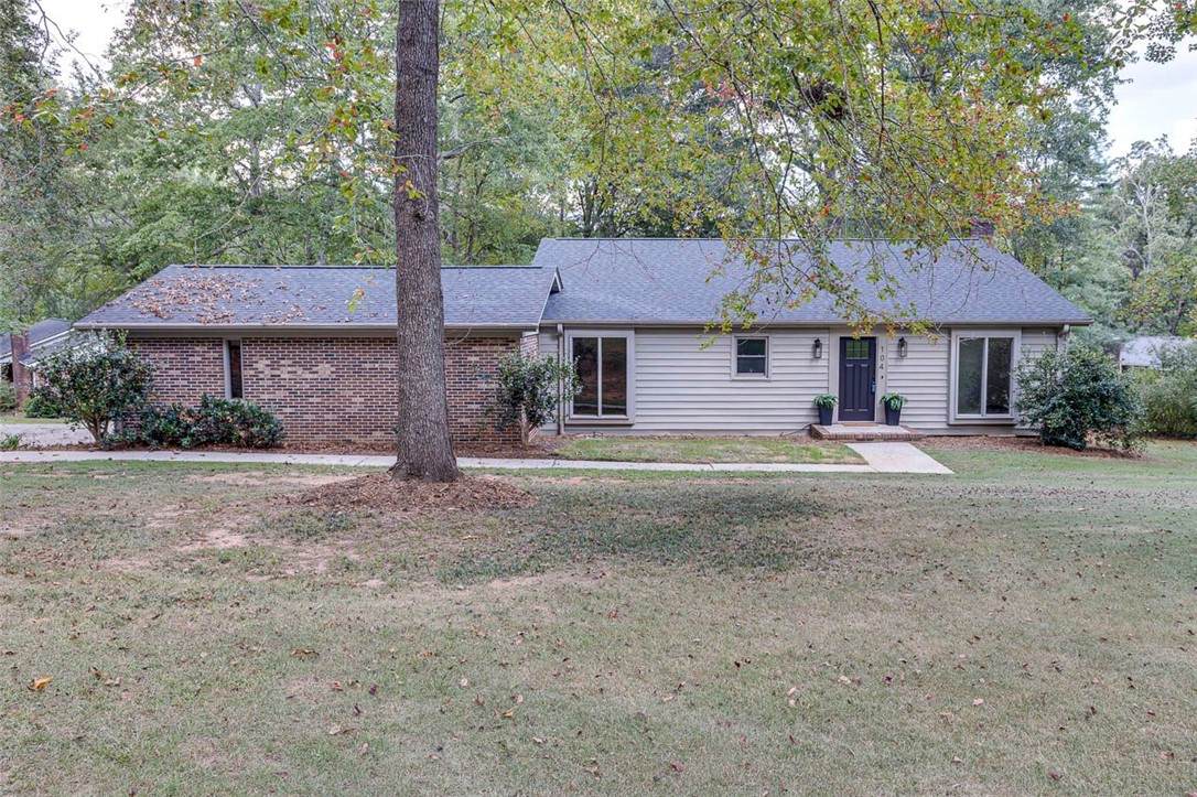 104 Stone Hedge Court - Photo 1