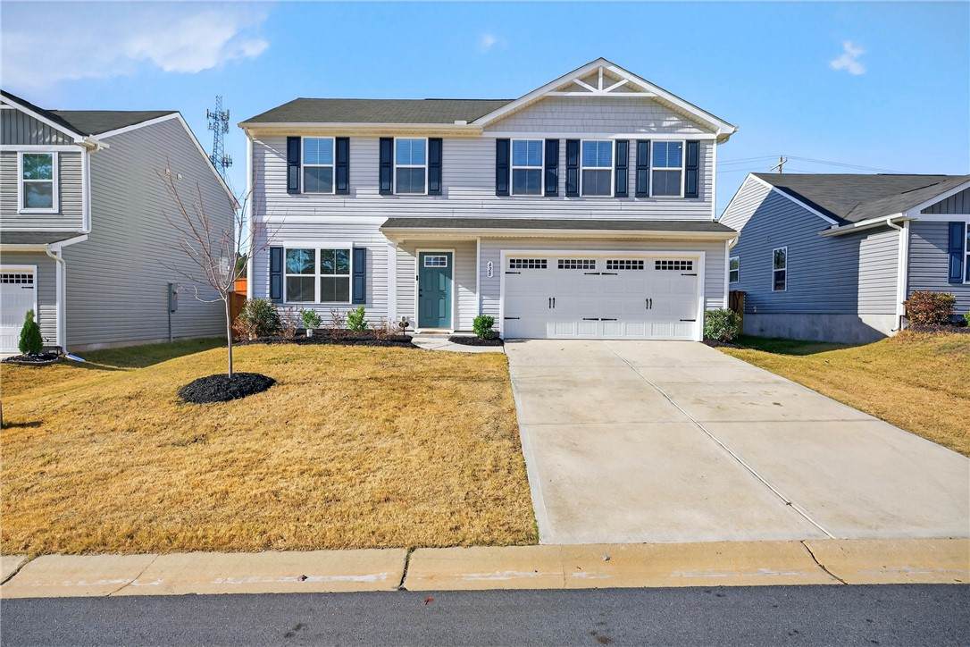 628 Batchomble Lane - Photo 1