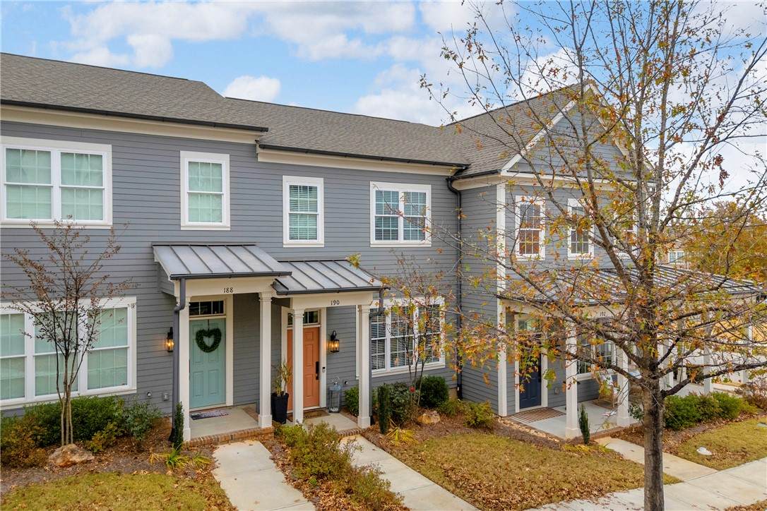 190 Thomas Green Boulevard - Photo 1