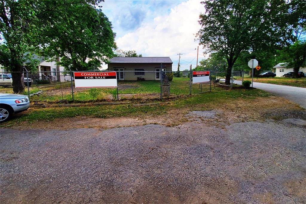 699 Poinsett Street - Photo 1