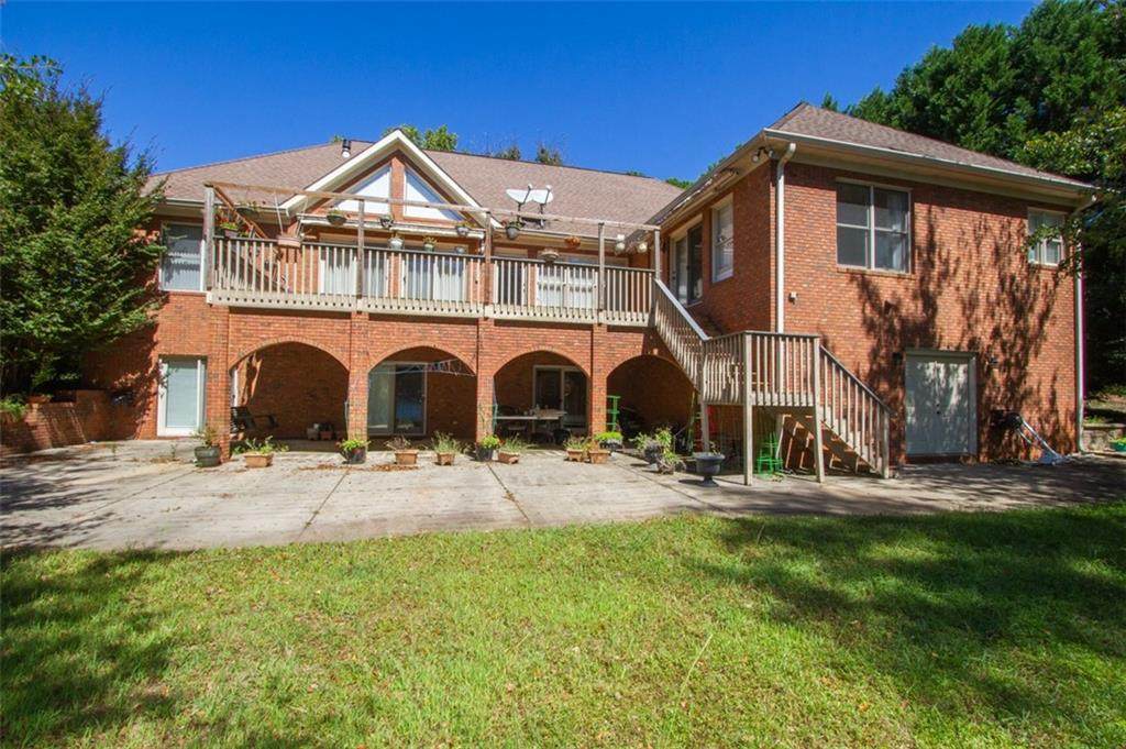321 Grandview Terrace - Photo 1